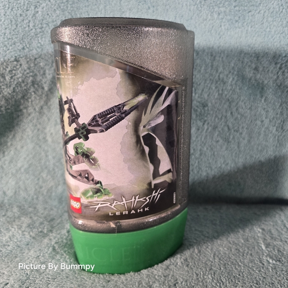 Sealed LEGO Bionicle Rahkshi Lerahk set 8589 - Picture 2 of 7